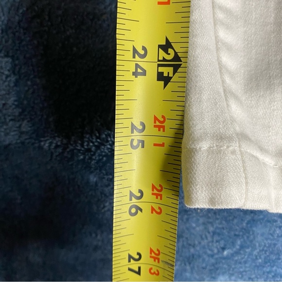 Michael Kors Women's jeans Sz 10 Stretch Bootcut White Jeans Gold Accents Preppy - Picture 9 of 10